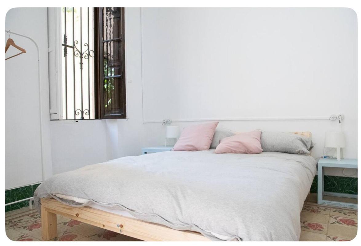 Habitacion Con Bano Privado 1 Cama De Matrimonio Valencia Exteriör bild