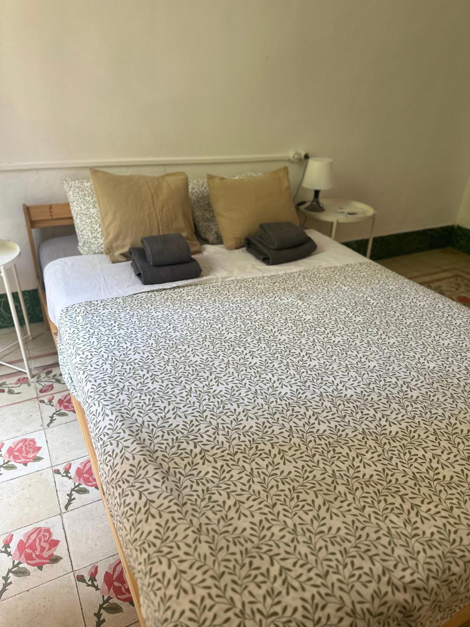 Habitacion Con Bano Privado 1 Cama De Matrimonio Valencia Exteriör bild